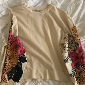 NWOT Zara Sweatshirt